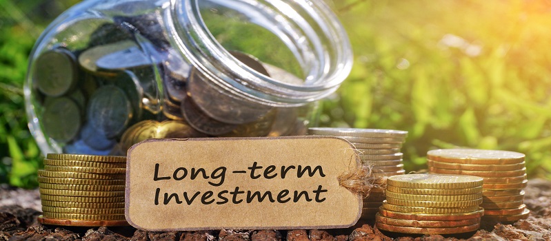 The Secret to Building Wealth: Investing for the Long Term